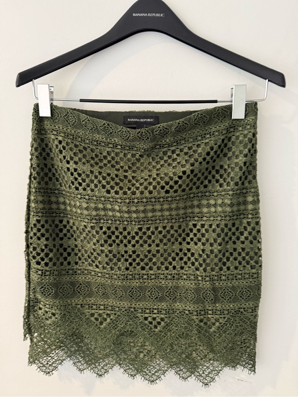 Banana Republic Army Green Lace Pencil Mini Skirt